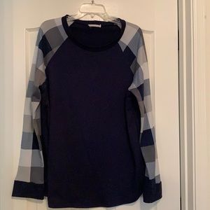 First look Women’s Lightweight T-shirt